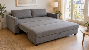Ausgezogene Schlafcouch in einer Münchner Wohnung